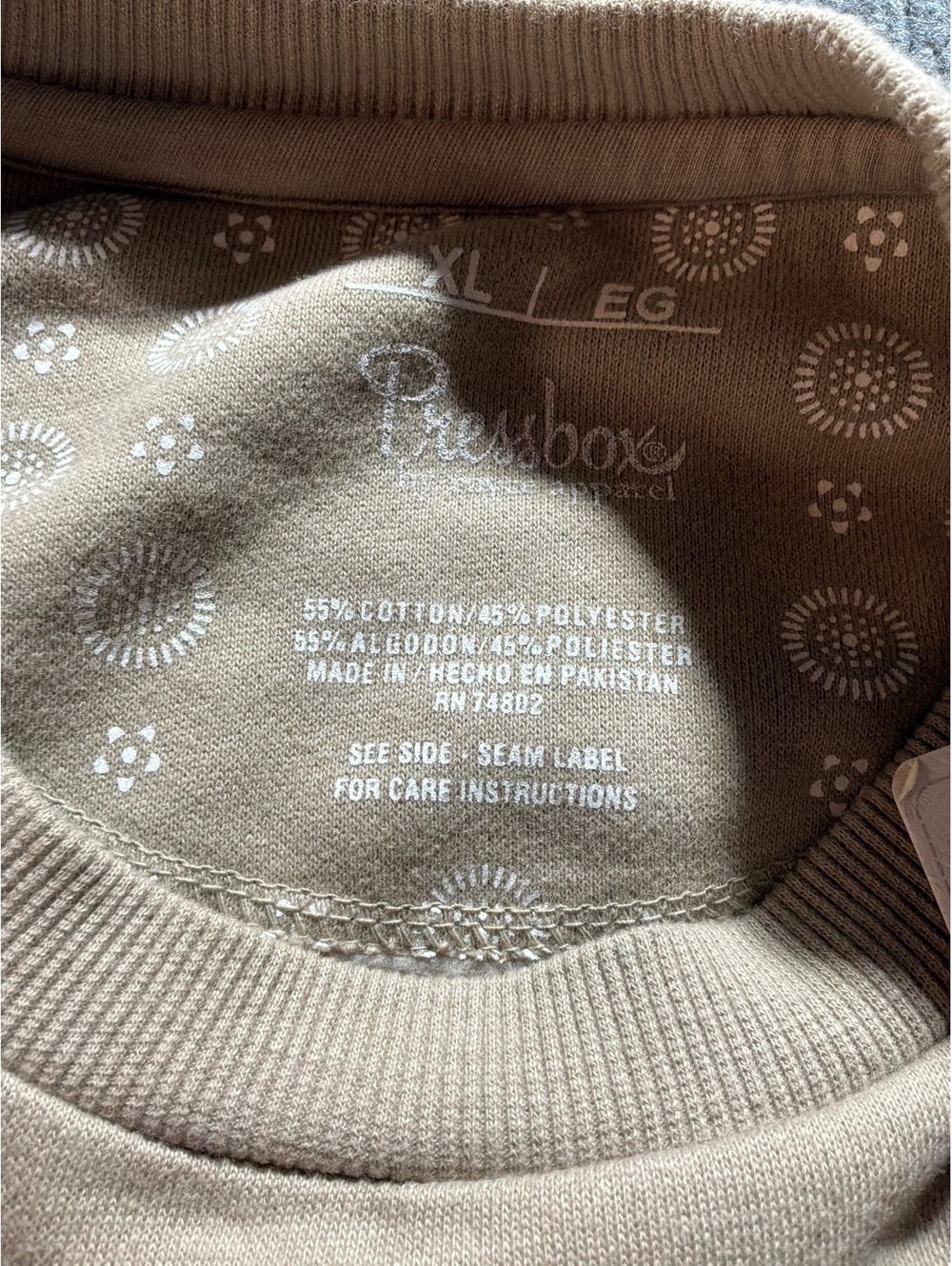 Beige Long Sleeve Women’s Sweatshirt with 'T' Print and Raw Hem - Picture 7 of 8